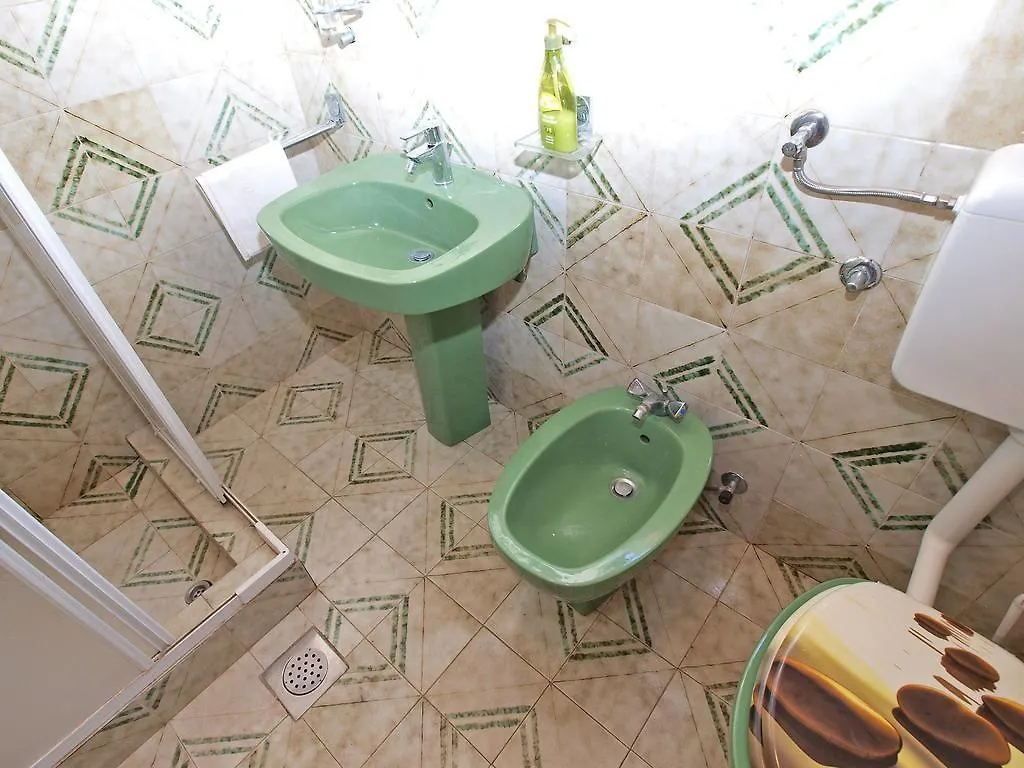 Apartment Anica 1453 Banjole 0*,  Croatia